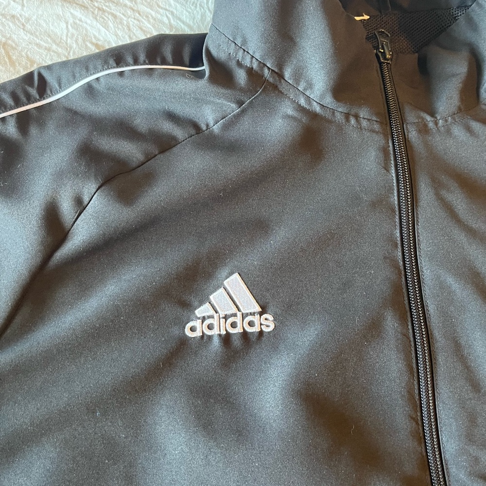 Adidas lightweight jacket - Picture 5 of 6